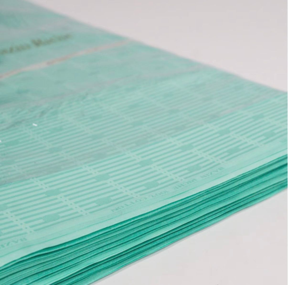 BAZIN RICHE BLEU TURQUOISE MEGA GOLD (PRIX AU METRE)